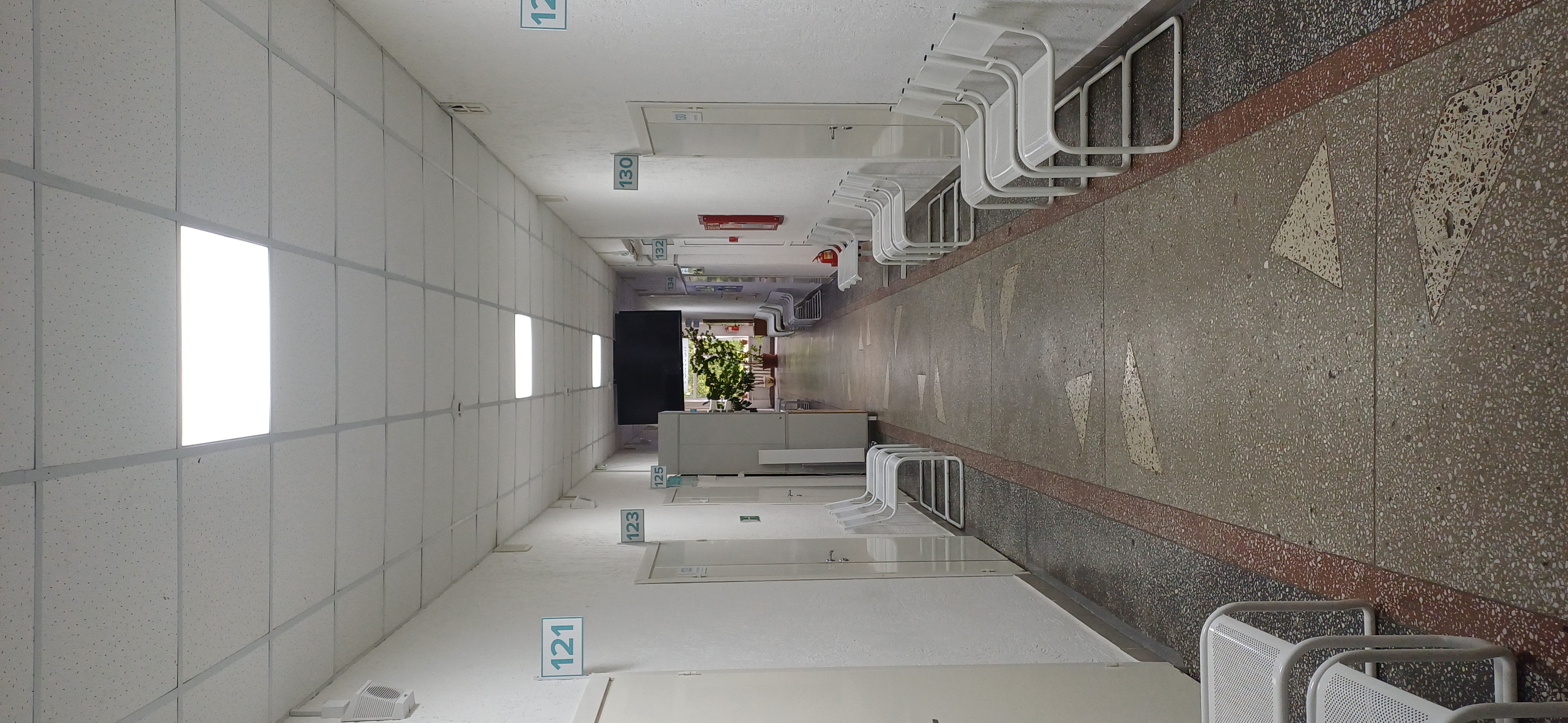 Первый слайд